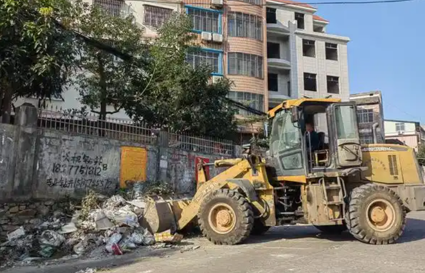 国务院办公厅转发住房城乡建设部《关于进一步加强城市建筑垃圾治理的意见》的通知